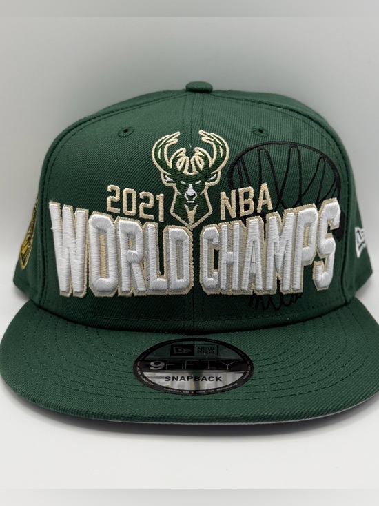New Era Other - Milwaukee Bucks 2021 NBA World Champs New Era 9FIFTY Snapback Hat Green Cap